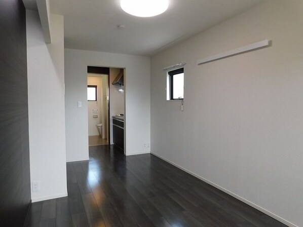 プリムヴェール Iの物件内観写真